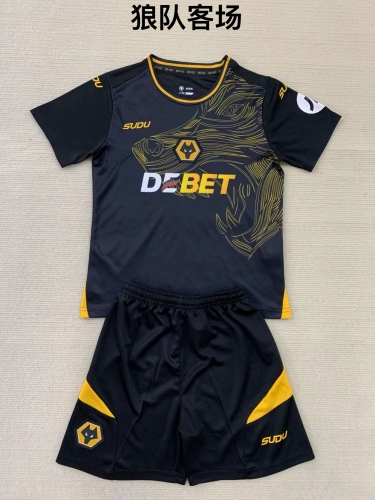 24-25 Wolverhampton Wanderers away kids+adult set