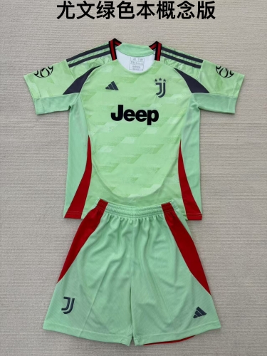 25-26 Juventus Green Concept Kids+Adult Set