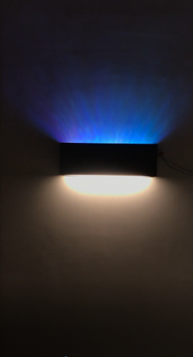 Aurora wall lamp