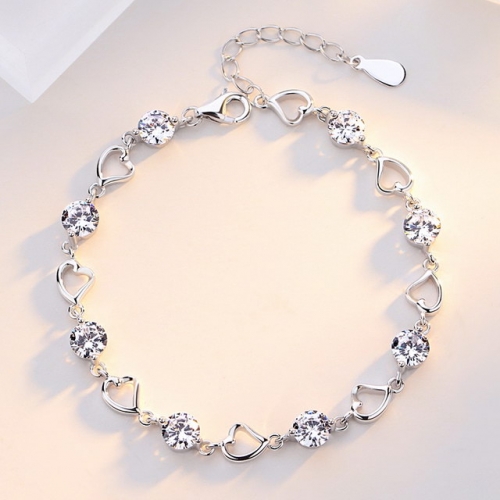 925 Sterling Silver Bracelet Love Bracelet Simple Heart-Shaped Ladies Bracelet Heart Love Jewelry Wholesale Jewelry From China