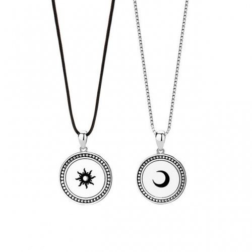 925 Sterling Silver Necklace Sun Moon Star Couple Necklace Retro Coin Necklace Art Round Clavicle Chain