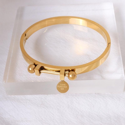 Stainless Steel Disc Pendant Bracelet 18K Electroplated Bracelet For Women Wholesale