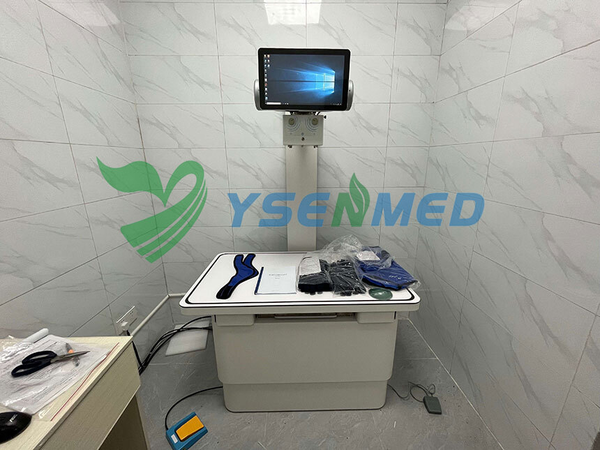 YSENMED YSDR-VET320 32kW 400mA آلة التصوير بالأشعة السينية الرقمية البيطرية مثبتة في عيادة بيطرية في هونغ كونغ.