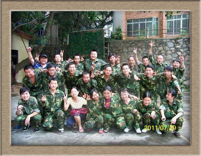 8e anniversaire --- entraînement sur le terrain à Huadu Furong Zhang Resort 2011