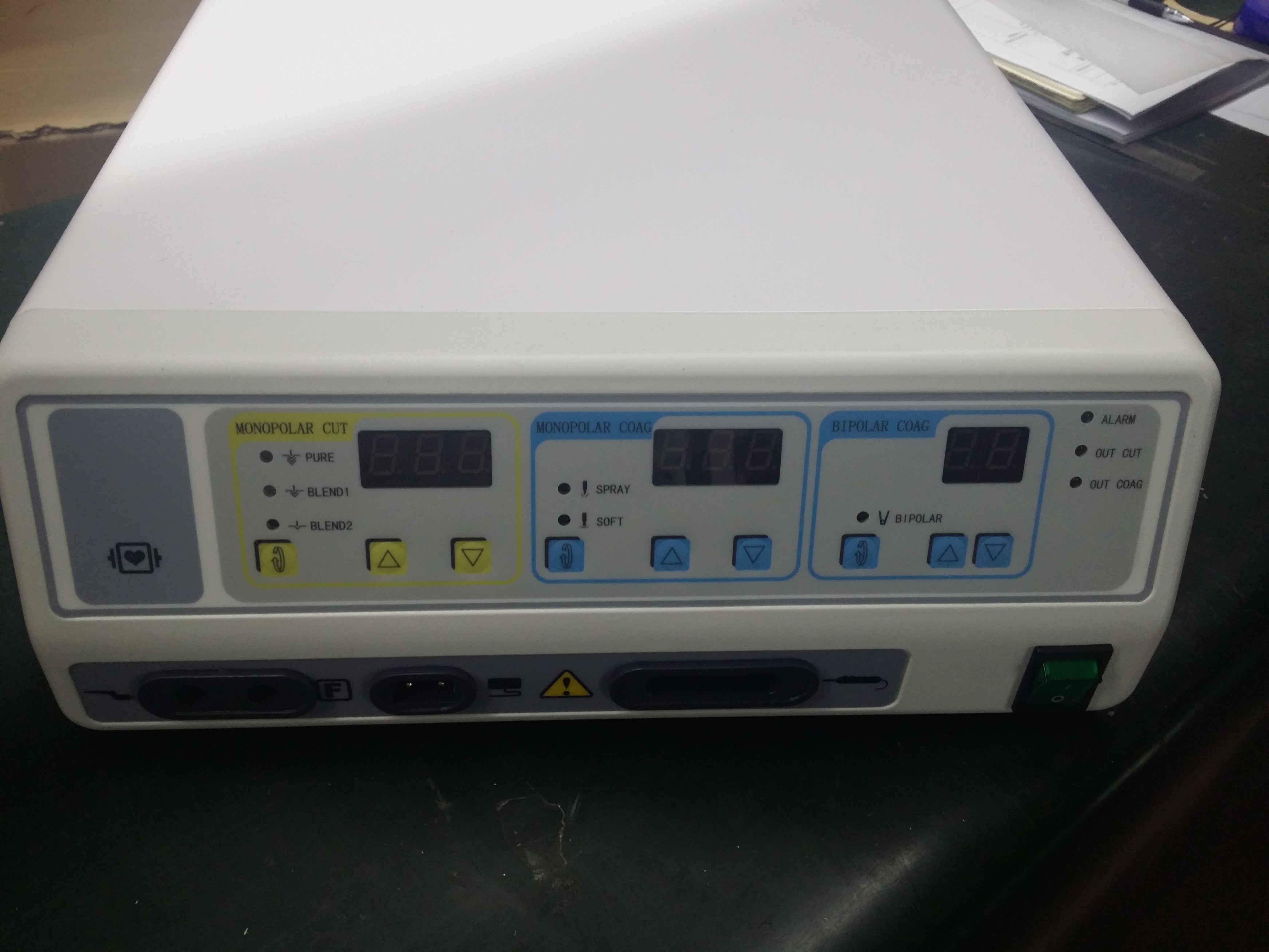 Electrosurgical Generator YSESU-2000I6