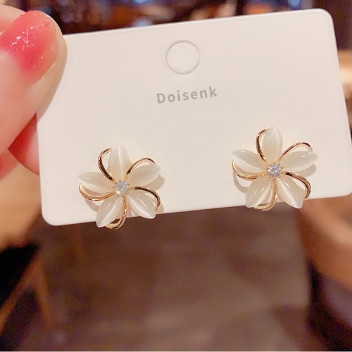 Doisenk Flowers in the cat's eye 925 silver needle long earrings