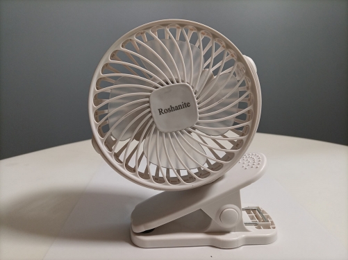 Roshanite Small clip-type rechargeable USB electric fan