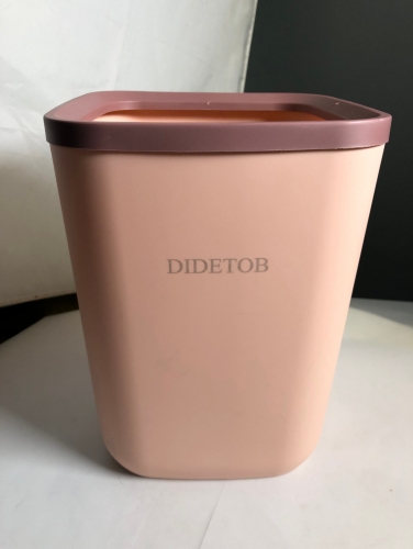 DIDETOB cute uncovered Trash containers for household use