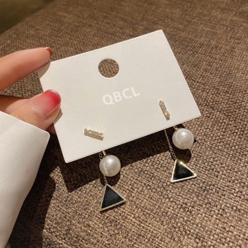 QBCL Retro temperament exquisite geometric triangle pearl Earrings (2  pcs)