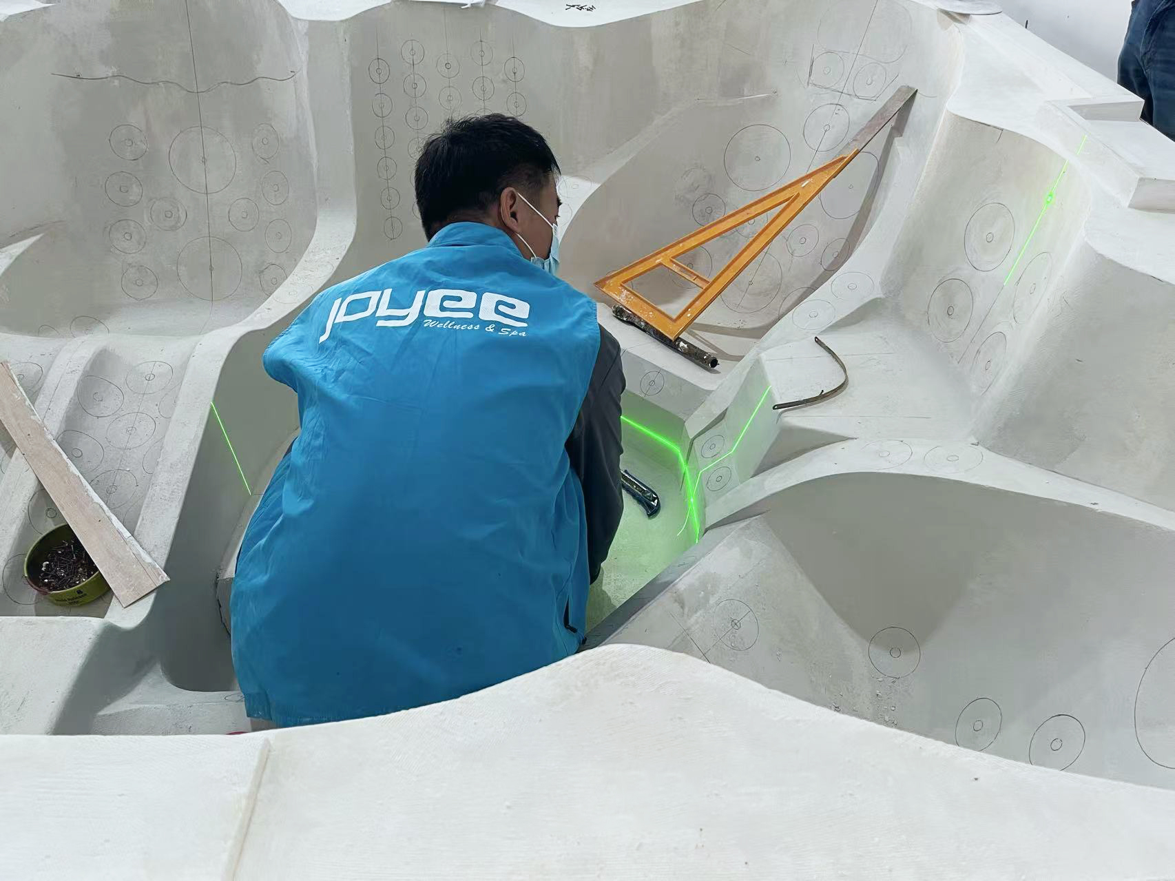 Beyond Private Label: How OEM Hot Tub Customization Helps Your Brand Stand Out l JOYEE