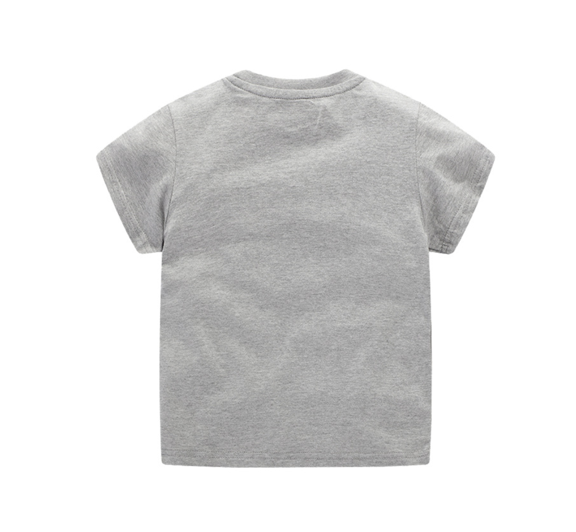 2022 new children's T-shirts, cute short-sleeved T-shirts for boys aged 2-7 years old