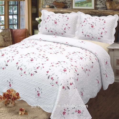 Color yarn embroidery flower polyester cotton quilted white bedspread