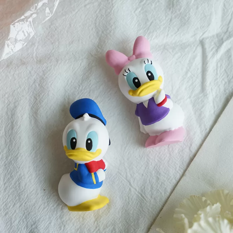 Donald Duck Daisy