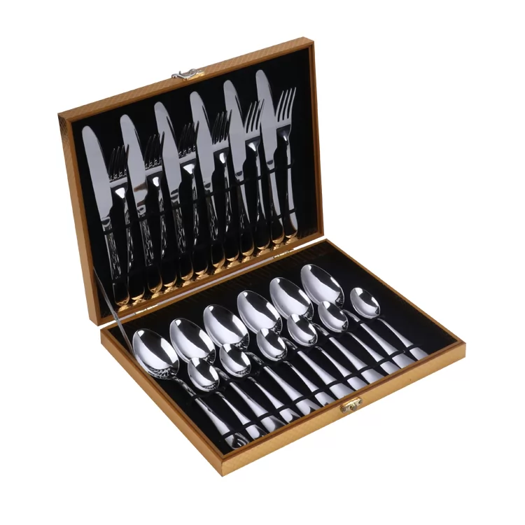 Natural 24 PIECE SET