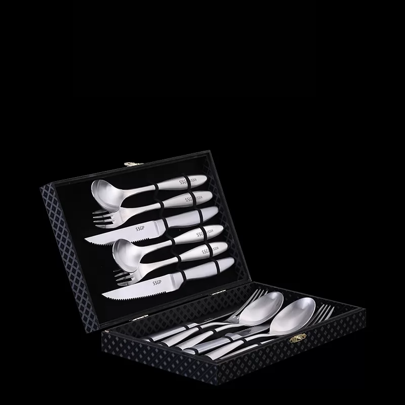 Knife and fork *4 people (black box)