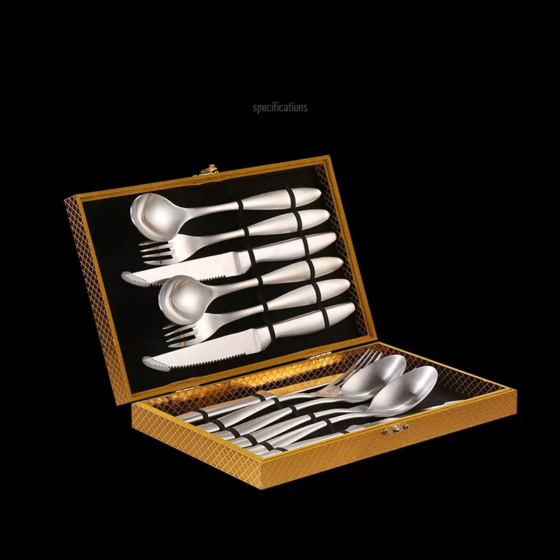 Knife and fork *4 persons (gold box)