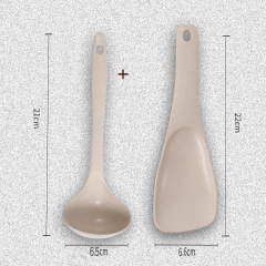 Small soup spoon + square spoon