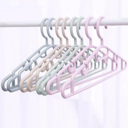 Non slip traceless plastic clothes rack household clothes rack