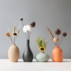 4 vases + flowers