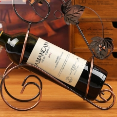 Maple leaf wine rack