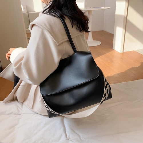 Big bag texture women's bag 2020 new fashion advanced niche design shoulder bag