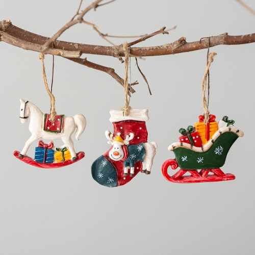 Trans-American vintage Christmas resin small pendant elk wooden horse Christmas tree decoration pendant scene decorations