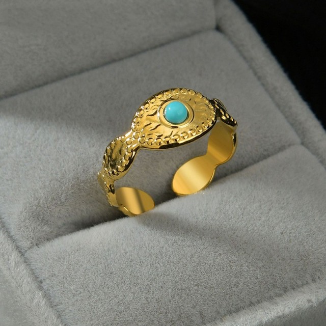 Oval Hammered Gold Plating Stainless Steel Ring with Turquoise