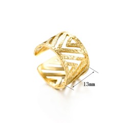 Bague ajourée motif aztèque outline triangle wide opening ring