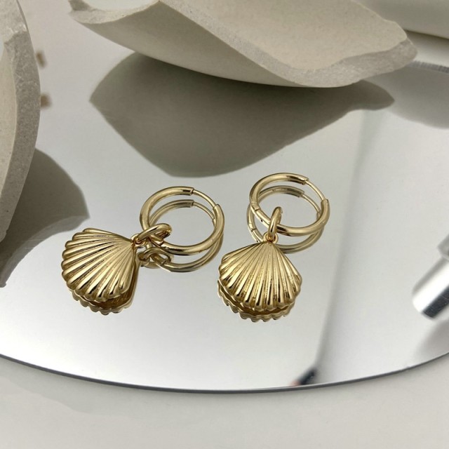 Gold plating scallop drop hoop earrings in stainless steel