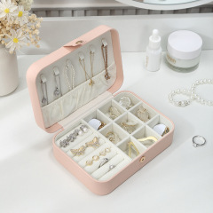 Portable Multi-Functional Travel Jewelry Organizer / Boîte de stockage de bijoux