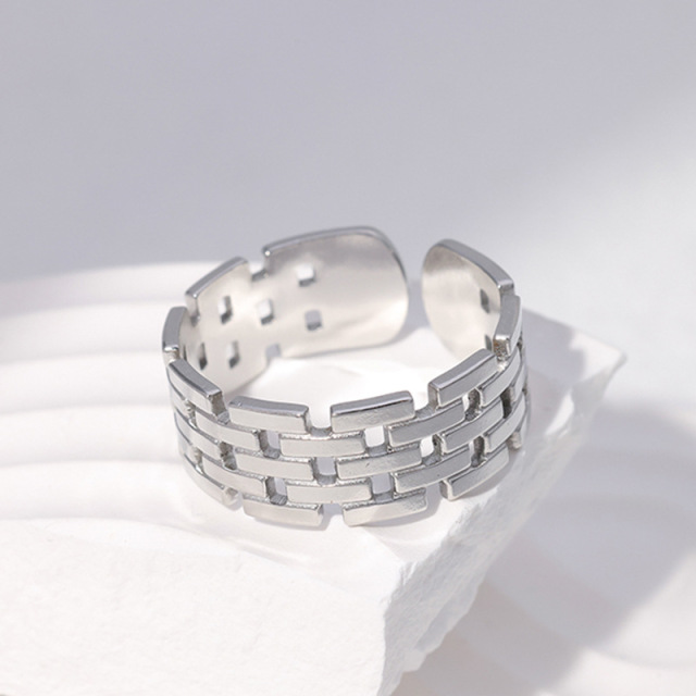 Hollow Cutting Lattice Mesh Shape Stainless Steel Opening Ring / Bague ouverte en acier inoxydable