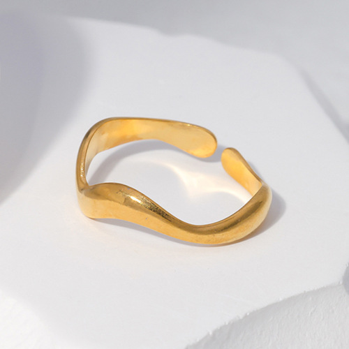 Minimalist 18K Gold Stainless Steel Adjustable Wave Design Ring / Bague réglable en acier inoxydable