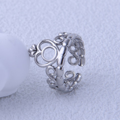 Ornate Heart Crown Stainless Steel Opening Ring / Bague ouverte en acier inoxydable