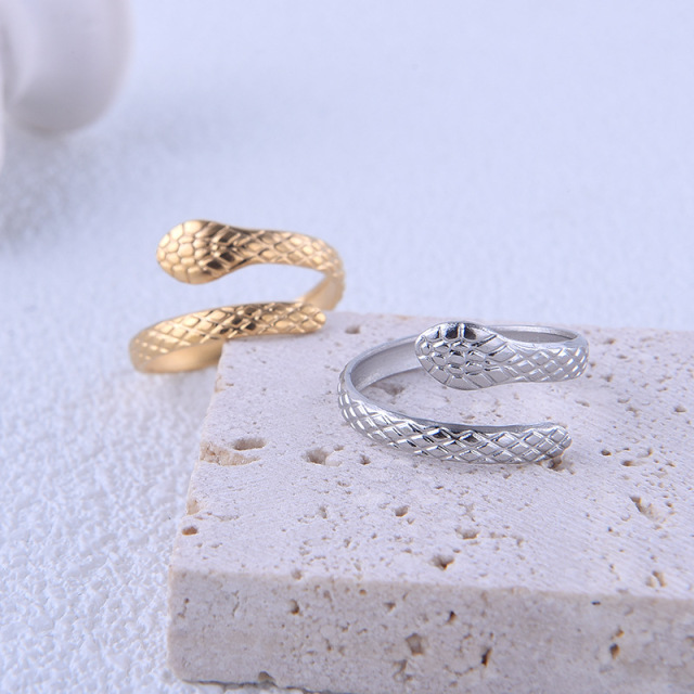 Simple PVD Stainless Steel Textured Snake Opening Ring / Bague Ouverte en acier inoxydable