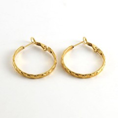 18K Hollow Gold Hoop Earrings with Engraved Heart Designs