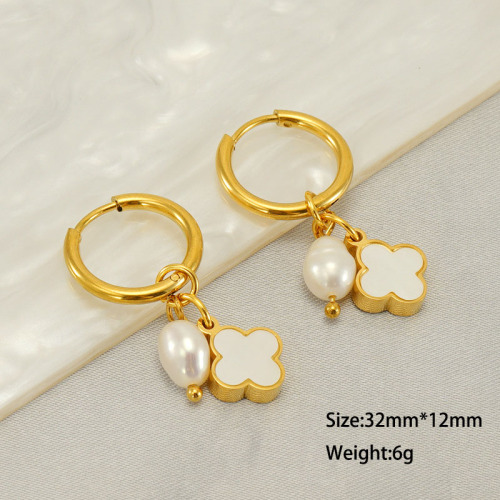 Earrings with Four-Leaf Clover and Natural Pearls in Stainless Steel