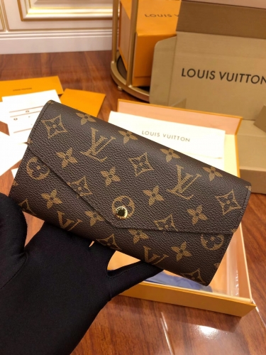 Top boutique grade LV LONG Wallet 