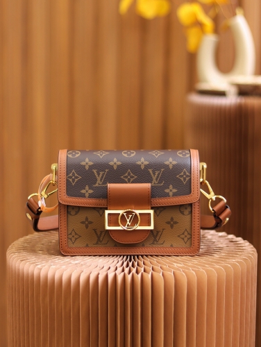 (SP) LV dauphine small