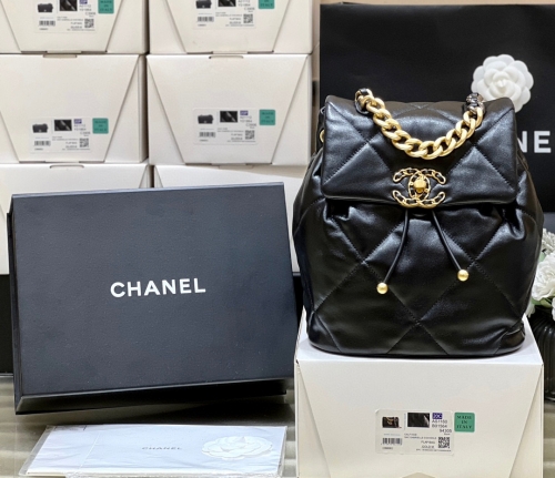 (cc) Chanel 24C  19backpack