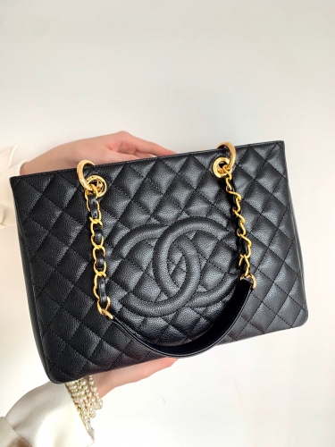 Top grade (Fox) Chanel Gst