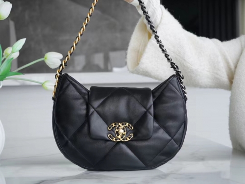 (cc) Chanel 24c 19bag