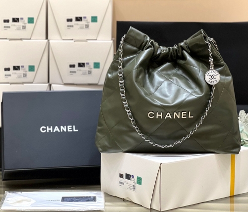 Top grade (cc) Chanel Garbage bag medium 