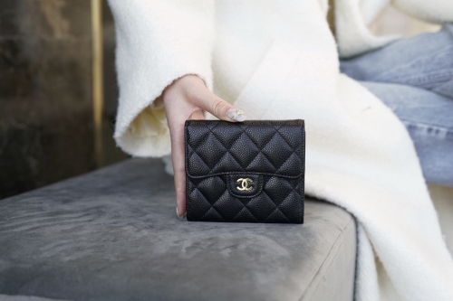 (cc) Chanel cf short wallet (caviar)