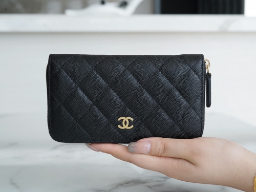 (cc) Chanel medium zip wallet