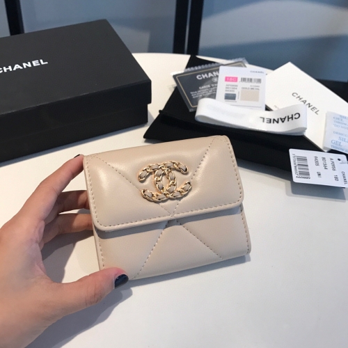 Boutique grade import Chanel 19 short wallet