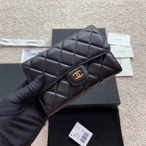 Boutique grade Import Chanel medium wallet (lamb)