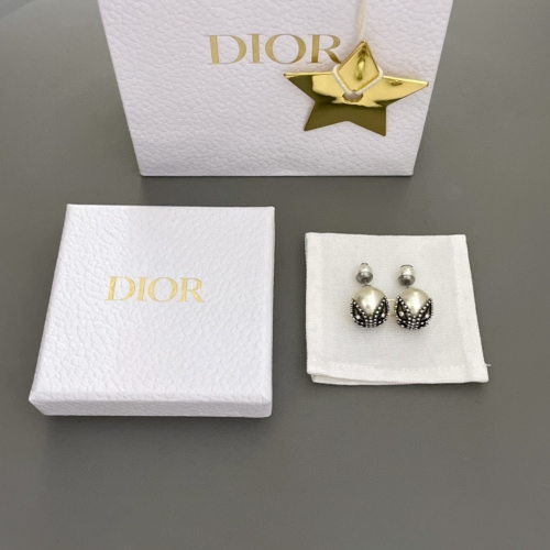 Top grade Dior earring