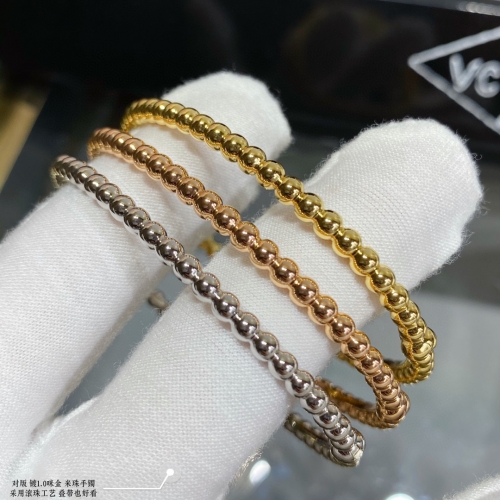 Top grade VCA bangle 