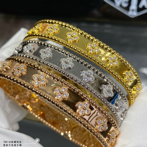 Top grade vca  bangle