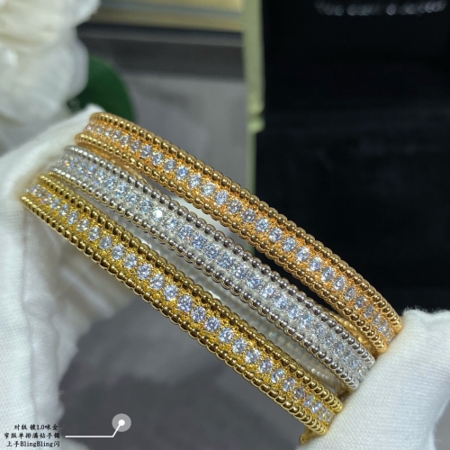 Top grade VCA bangle 